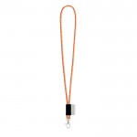 Lanyards cilíndricos con complementos color naranja