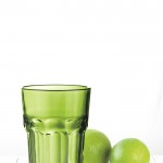 Vaso de cristal de colores de color verde primera vista