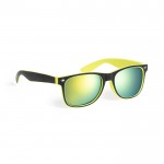 Gafas de sol con montura bicolor y lentes efecto espejo a juego cuarta vista