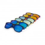 Gafas de sol con montura bicolor y lentes efecto espejo a juego color azul segunda vista