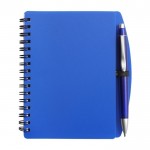 Libreta de tapa dura y bolígrafo a juego A6 hojas a rayas color azul primera vista