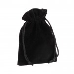 Bolsa pequeña aterciopelada de poliéster con cordones de cierre color negro cuarta vista