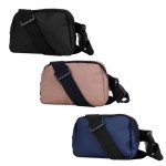 Bandolera de cuero sintético con un bolsillo exterior detrás primera vista