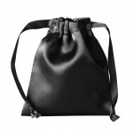 Bolsa pequeña de satén personalizable con cierre de cordones a juego color negro primera vista