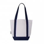Bolsa de algodón reciclado con bolsillo exterior en un lado color azul marino tercera vista