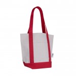 Bolsa de algodón reciclado con bolsillo exterior en un lado color rojo segunda vista