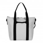 Bolsa de cuero sintético de suave tacto con doble asa negra color natural primera vista