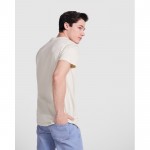 Camiseta de algodón de manga corta 190 g/m2 Roly Direct Stafford color turquesa cuarta vista de uso