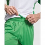 Pantalón deportivo corto de poliéster 140 g/m2 Roly Direct Dortmund color verde vista detalle 2