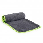 Toalla para baño y playa de poliéster y poliamida 280 g/m2 color gris topo primera vista de uso