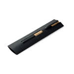 Bolígrafo de bambú con funda color negro segunda vista con logo