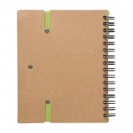 Libreta con varias notas adhesivas, regla y bolígrafo A6 hojas a rayas color verde claro primera vista