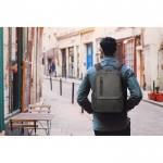 Mochila impermeable de nailon reciclado y RPET 210D para PC 17'' vista bodegón