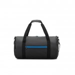 Bolsa de deporte en poliéster reciclado 600D con zapatero lateral color azul real primera vista