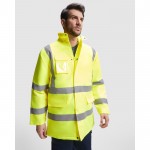 Parka laboral acolchada alta visibilidad 395 g/m2 Roly Merak color azul marino primera vista de uso