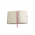 Libreta de 100% RPET y esquinas redondeadas A5 hojas a rayas color rosa tercera vista