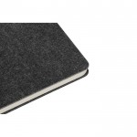 Libreta de fieltro reciclado con tapa semidura A5 hojas a rayas color gris oscuro cuarta vista