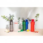 Botella de RPET con acabado mate y tapón antifugas 600ml vista bodegón