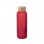 Botella de cristal de color color rojo