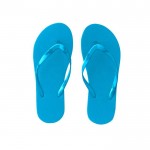 Chanclas de playa disponibles en varios colores color azul claro primera vista
