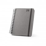 Agenda de cuero reciclado con anillas y planificación diaria A5 color negro primera vista