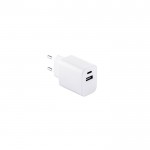 Adaptador de corriente de plástico reciclado con dos puertos USB color blanco