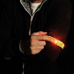 Brazalete reflectante y ajusatable con 4 LED rojos y función flash color amarillo quinta vista