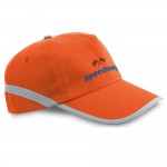 Gorra con elementos reflectantes color naranja con logo