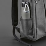 Mochila de nylon reciclado con cremalleras impermeables 22L vista quinta