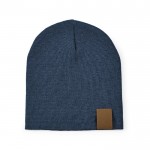 Gorro sostenible de RPET ideal para los días fríos de invierno color azul vista frontal