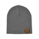 Gorro sostenible de RPET ideal para los días fríos de invierno color gris vista frontal