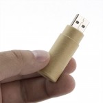 Pendrive cilíndrico de cartón reciclado tercera vista