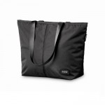 Bolsa térmica hecha con plástico reciclado de los océanos 180 g/m2 vista con logo impreso