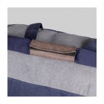 Bolsa de viaje con acabado vaquero color azul tercera vista