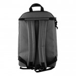 Mochila nevera con varios compartimentos color gris tercera vista