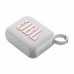 Altavoz Bluetooth ultraportátil con sonido claro y fuerte JBL GO4 color blanco vista rotada