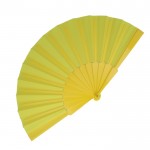 Abanico de poliéster en colores con mango de plástico personalizable color amarillo