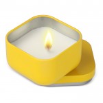 Vela de cera vegetal con aroma a vainilla en tarro de metal cuadrado color amarillo segunda vista