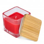 Vela de cera vegetal en tarro de cristal con tapa de bambú color rojo tercera vista