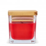 Vela de cera vegetal en tarro de cristal con tapa de bambú color rojo cuarta vista