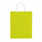 Bolsa mediana de papel laminado de colores con asa de cordón color verde lima segunda vista