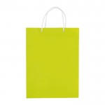Bolsa grande de papel laminado de colores con asa de cordón color verde lima segunda vista