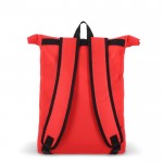 Mochila rolltop de RPET con pequeña cremallera frontal 20L color rojo quinta vista