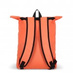 Mochila rolltop de RPET con pequeña cremallera frontal 20L color naranja quinta vista