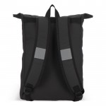 Mochila rolltop de RPET con pequeña cremallera frontal 20L color negro quinta vista