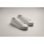 Zapatillas en cuero sintético con suela de goma y ligeras talla 39 color blanco vista fotografía tercera vista