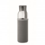Botella de cristal reciclado con funda color gris oscuro