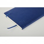 Libreta de PU reciclado con cinta marcapáginas y bolsillo interior A5 color azul segunda vista