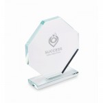 Trofeo de cristal en forma de octágono con base rectangular a juego color transparente vista principal