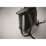 Mochila roll top de suave cuero sintético para portátil 15'' color negro vista fotografía cuarta vista